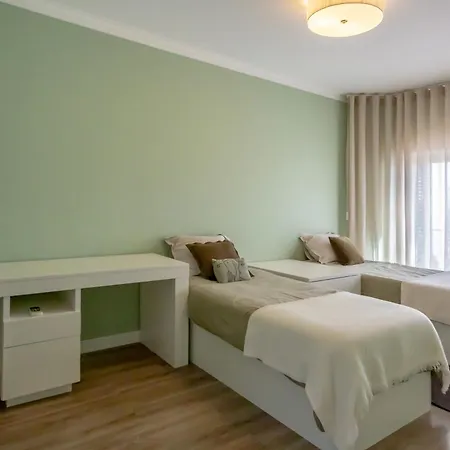 Spacious House With Pool Faro