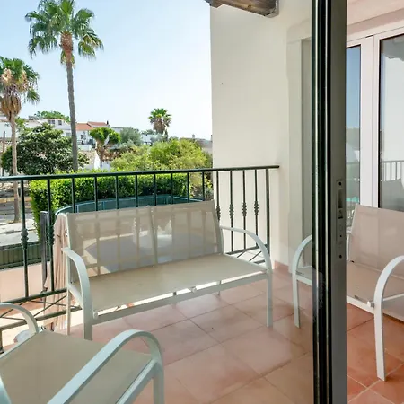 Spacious House With Pool Faro