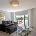 Spacious House With Pool District de Faro