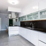 Spacious House With Pool Hébergement de vacances *