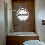 Spacious House With Pool * District de Faro
