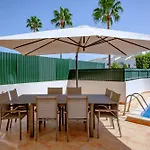 Spacious House With Pool Hébergement de vacances District de Faro