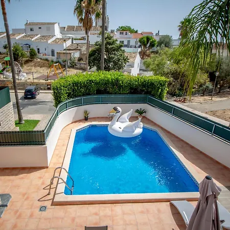 Spacious House With Pool * Faro