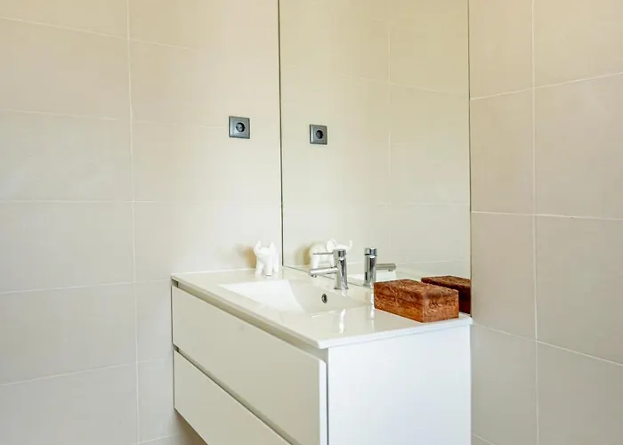 Spacious House With Pool * Distrikt Faro