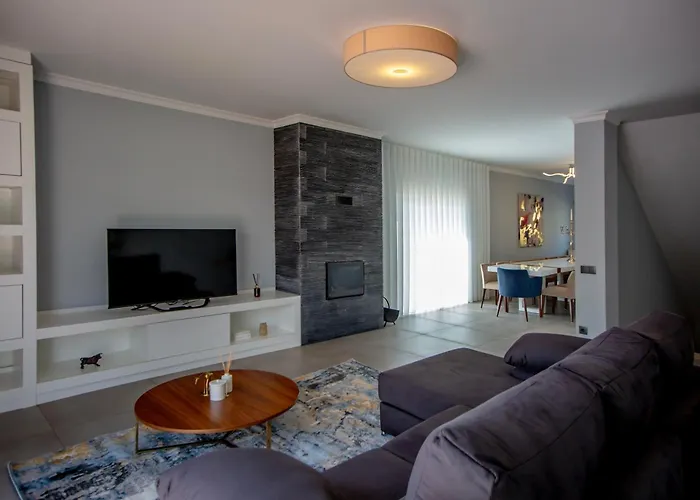 Ferienhaus Spacious House With Pool Distrikt Faro